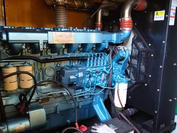 陆丰磷酸铁锂蓄电池的使用寿命与哪些因素有关？